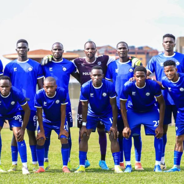 Police strike late as UPPC climb into top five